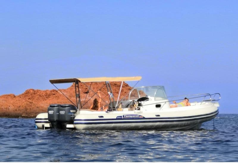 Capelli Tempest 900 WA (Semi-rigid)