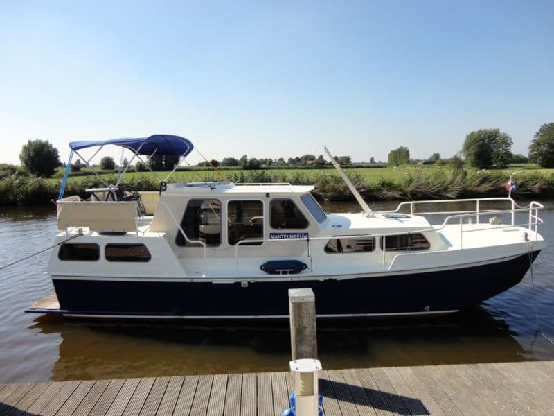 Billet Location de bateau - Rogger 1000 salon (Motorboat)