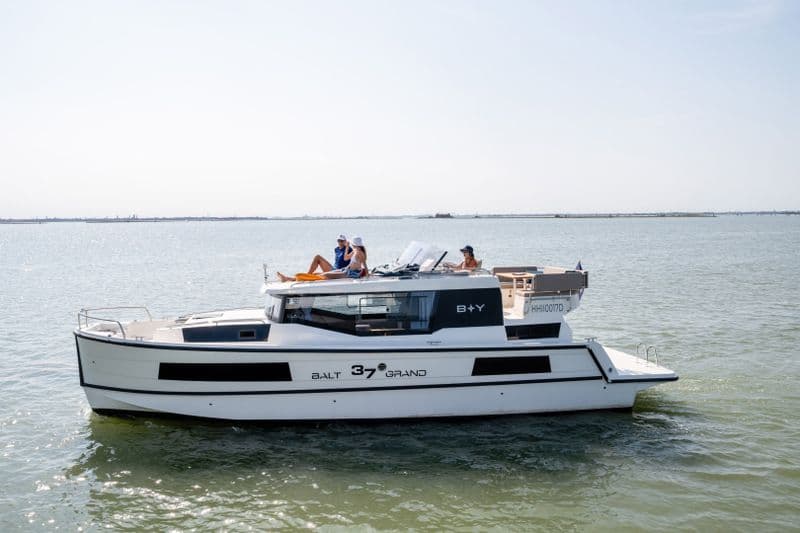 Billet Location de bateau - Balt-Yacht Grand 37 (Barge)