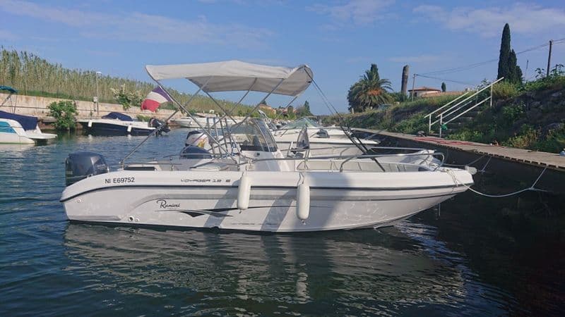 Ranieri Voyager 19 S (Motorboat)