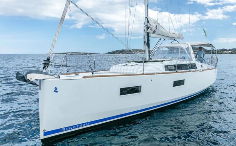 Bénéteau Oceanis 38 (Sailboat)