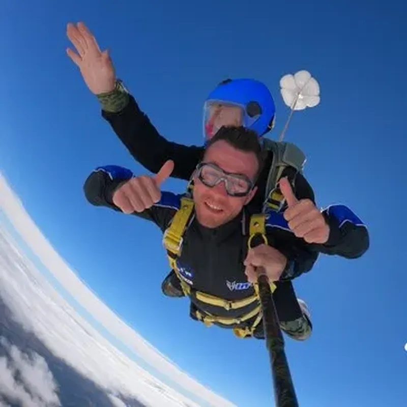 Saut en Parachute Tandem près de Saumur