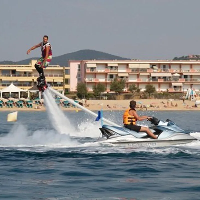 Initiation au Flyboard à Bormes-les-Mimosas