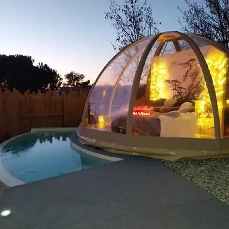 Nuit en Bulle avec Spa et Piscine Privatifs près de Carcassonne