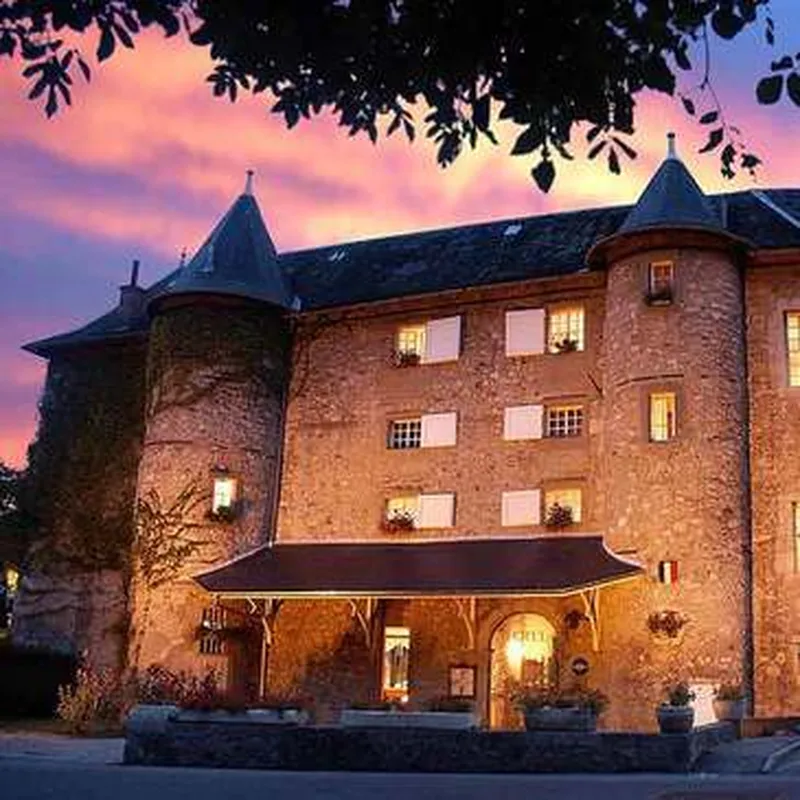 Billet Nuit dans un Château à Challes-les-Eaux