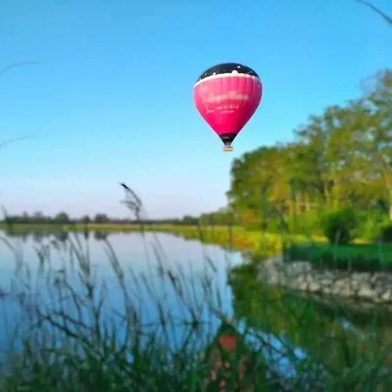 Vol en Montgolfière près de Lyon - Survol du Beaujolais