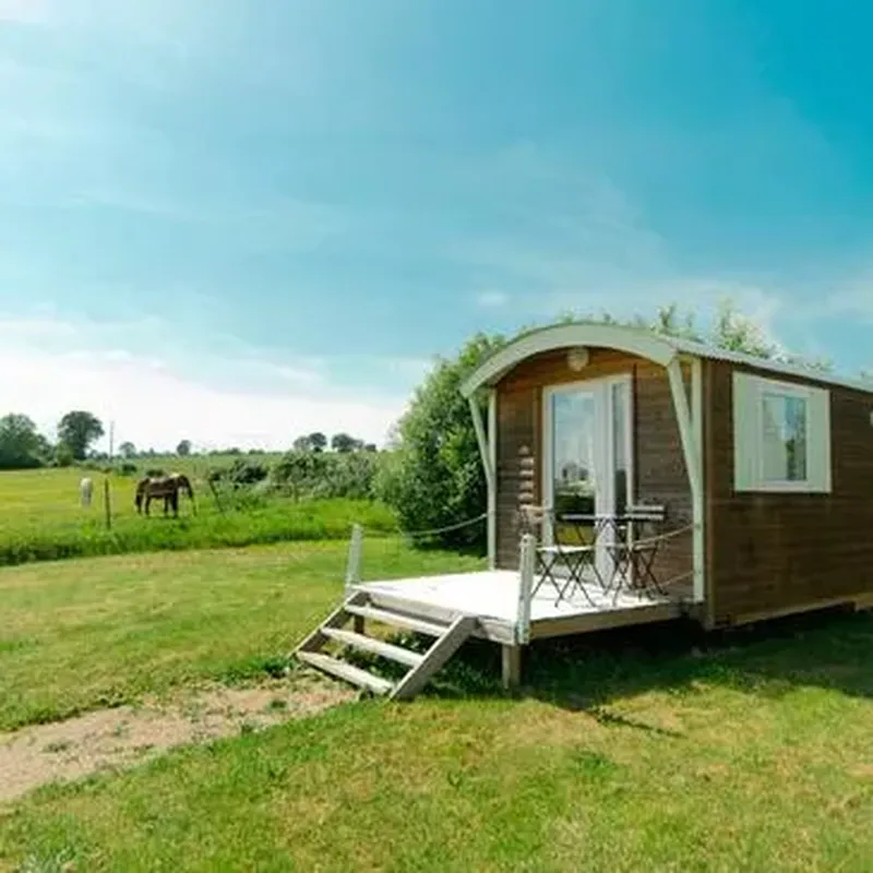 Nuit en Roulotte avec Spa Privatif près de Caen