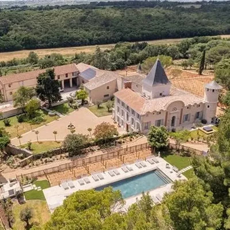 Nuit en Château avec Spa Privatif près du Cap d'Agde