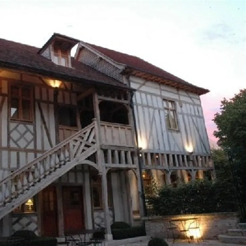 Billet Week-end de Charme à La Maison de Rhodes à Troyes