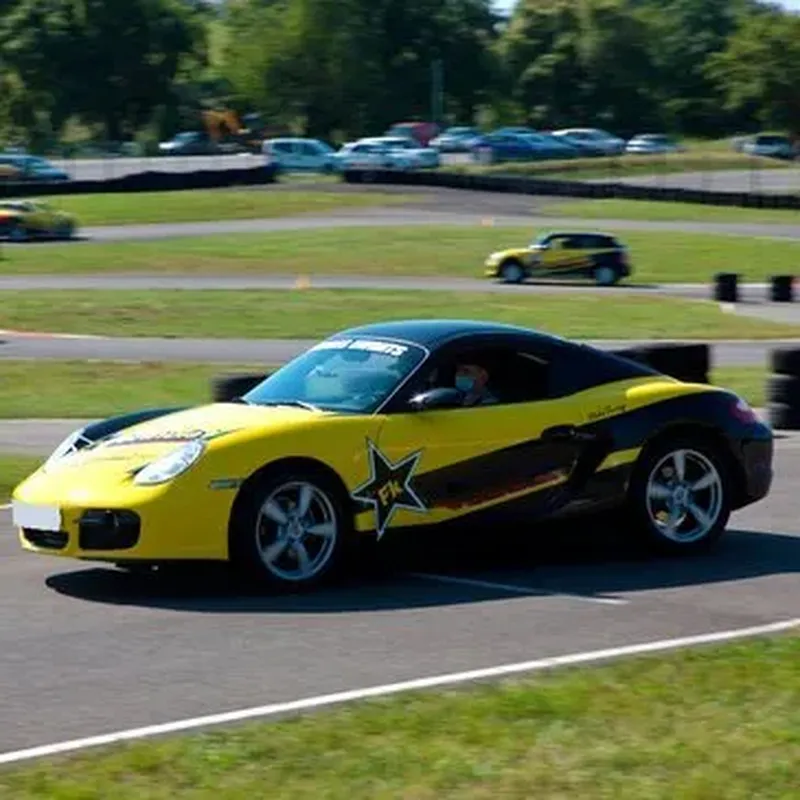 Stage de Pilotage Enfant en Porsche près d'Orléans