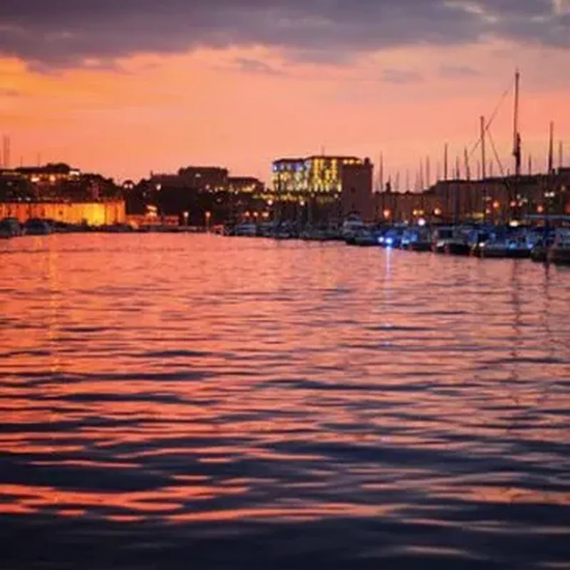 Billet Sortie en Catamaran au Coucher du Soleil à Marseille