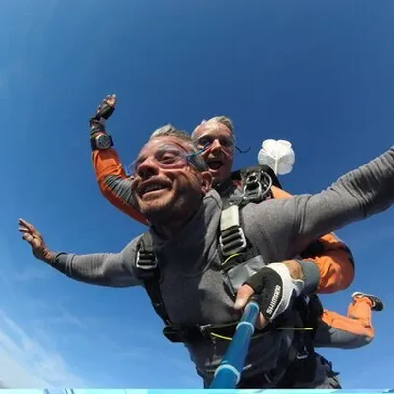 Billet Saut en Parachute Tandem près de Versailles