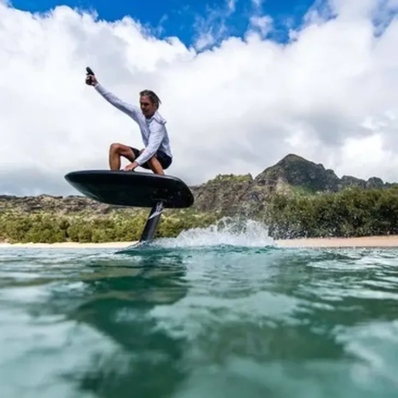 Initiation au Surf Electrique à Foil - Golfe de Saint-Tropez
