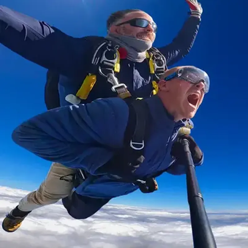Saut en Parachute Tandem près de Châteauroux
