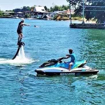 Initiation au Flyboard à Bruges