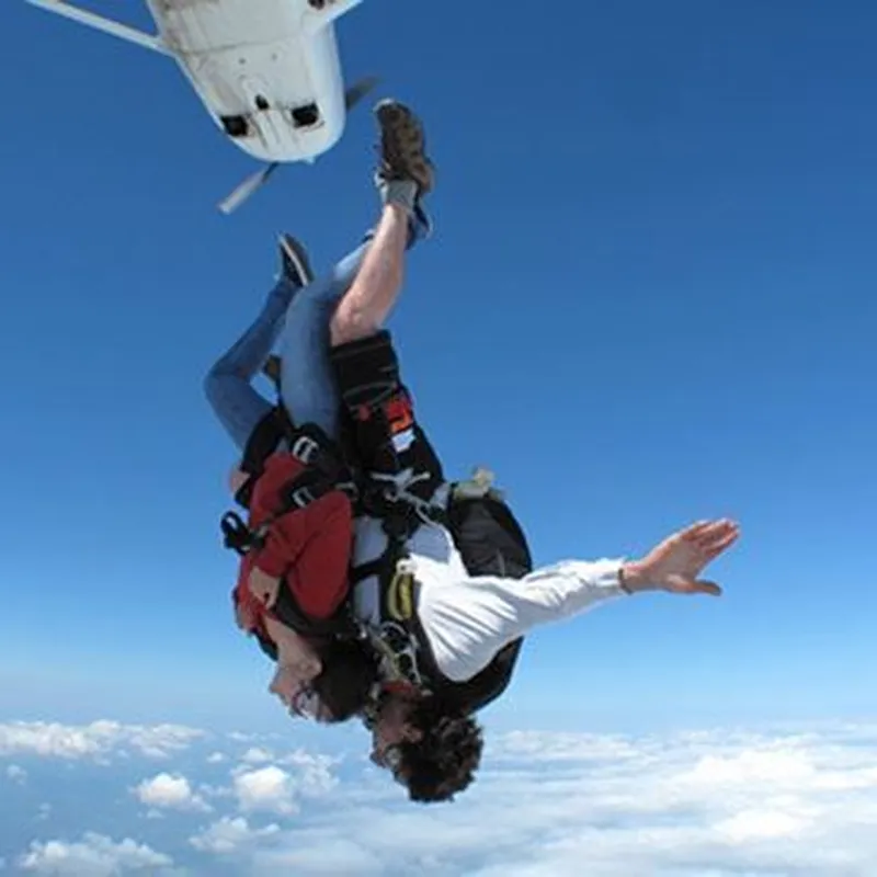 Saut en Parachute Tandem à Sarlat