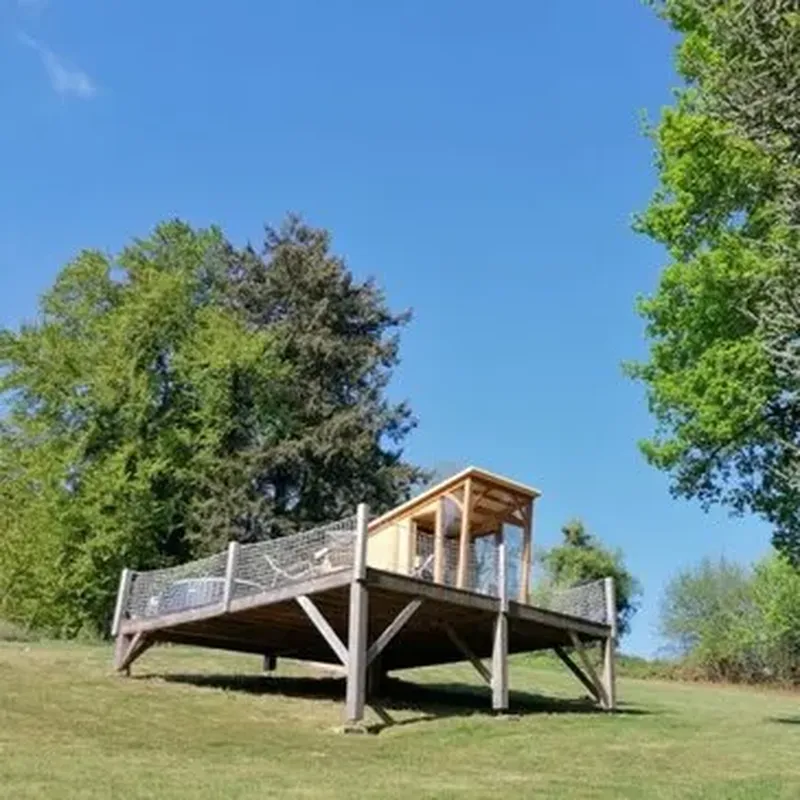 Nuit Insolite en Cabane avec Spa privatif près de Grenoble