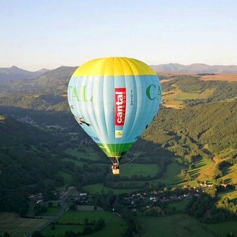 Vol en Montgolfière à Saint Flour - Survol des Volcans d'Auvergne
