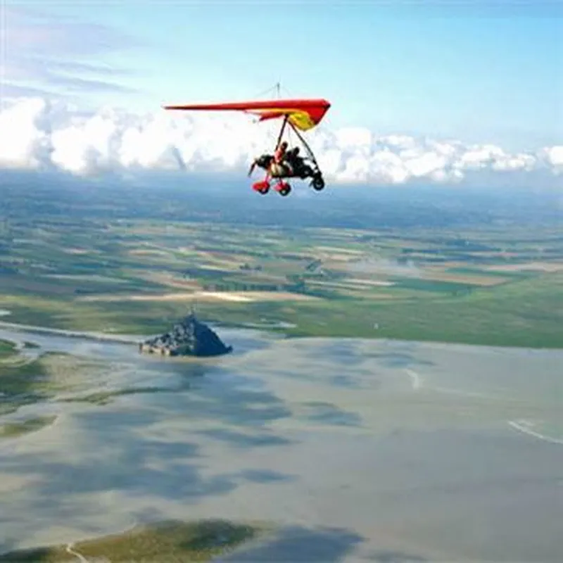 Pilotage d'ULM au Mont-Saint-Michel