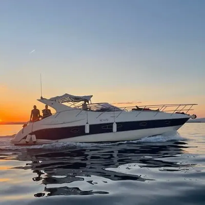 Billet Nuit sur un Yacht avec Balade en Mer près de Montpellier
