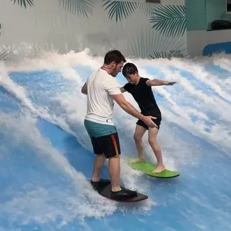 Initiation au Surf en Indoor près de Saint-Étienne