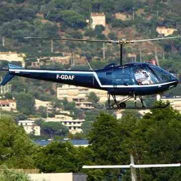 Initiation au Pilotage d'un Hélicoptère à Cannes
