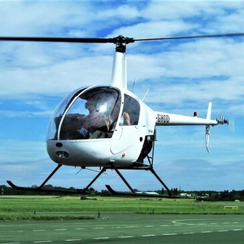 Vol d'Initiation au Pilotage Hélicoptère près de Paris