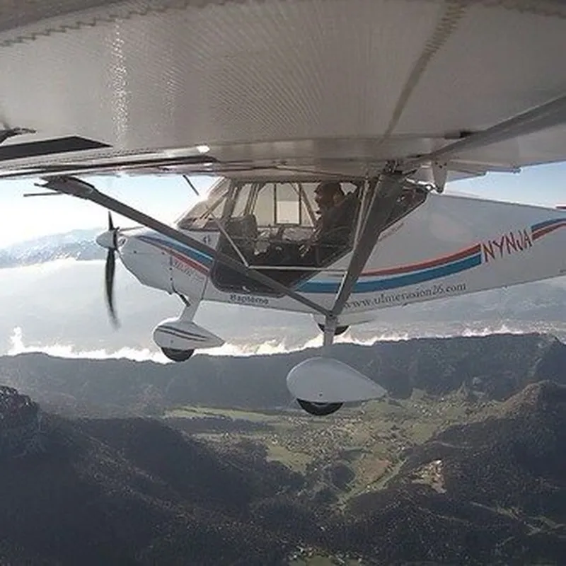 Pilotage d'ULM Multiaxe près de Valence