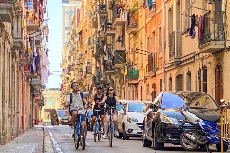 Billet Barcelone : Excursion à vélo en groupe des maisons de Gaudi à la Barceloneta