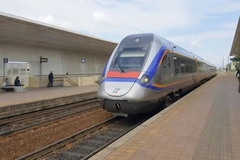 Billet Cagliari : Transfert en train aller simple de la gare de Cagliari à l'aéroport d'Elmas