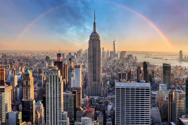 Billet Empire State Building et Ellis Island : Entrée, croisière + 24 heures de bus Hop-on Hop-off