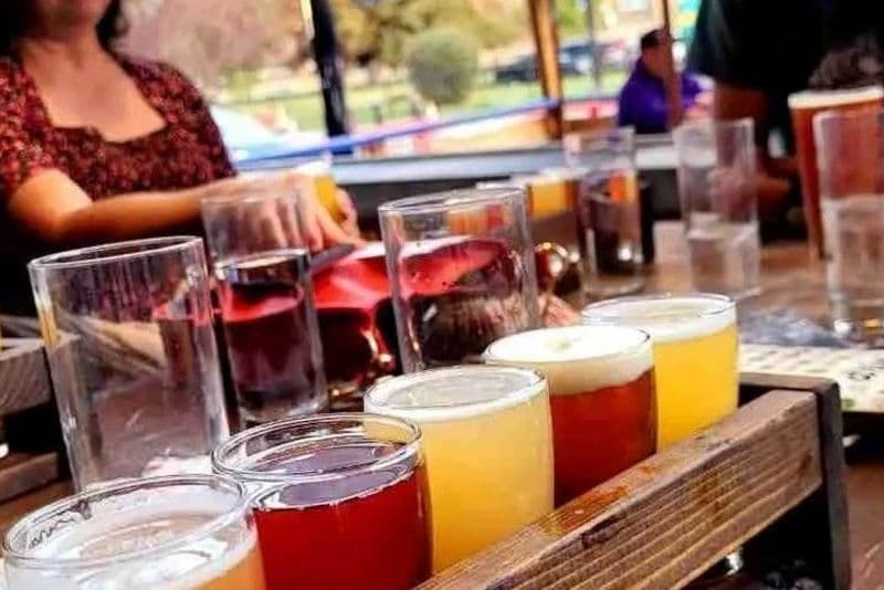 Calgary : Visite guidée des arts de la rue + dégustation de bières artisanales