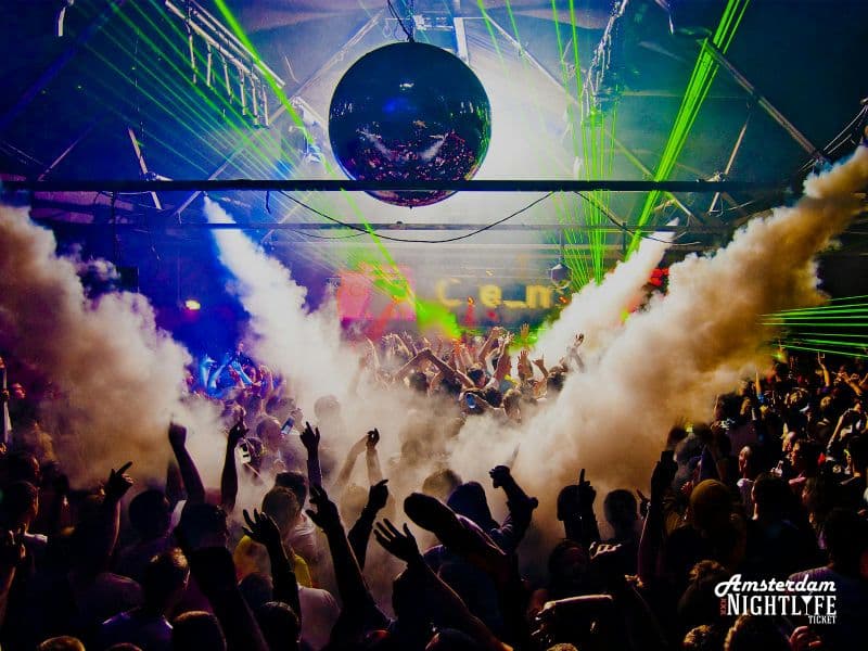 Billet Vie nocturne et discothèques à Amsterdam + boissons gratuites