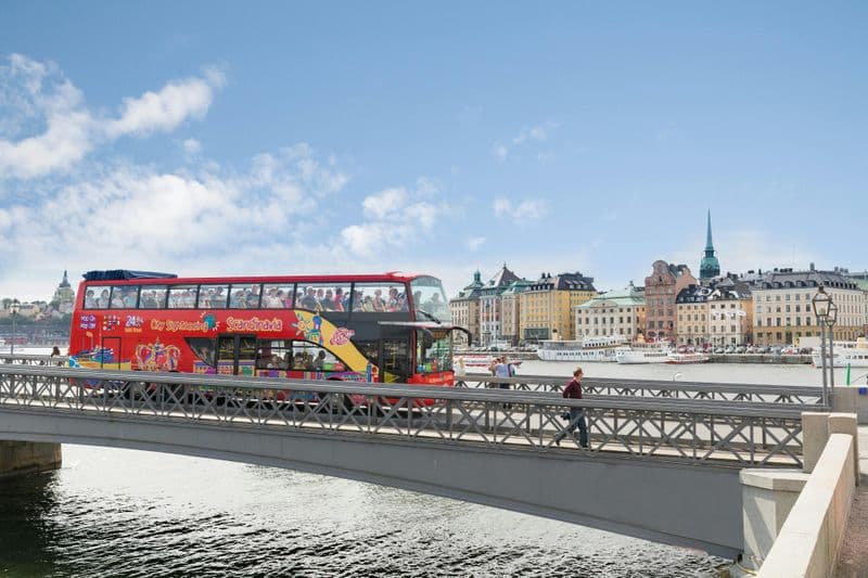 Billet City Sightseeing Stockholm : visite guidée en bus et en bateau (Hop-on Hop-off)
