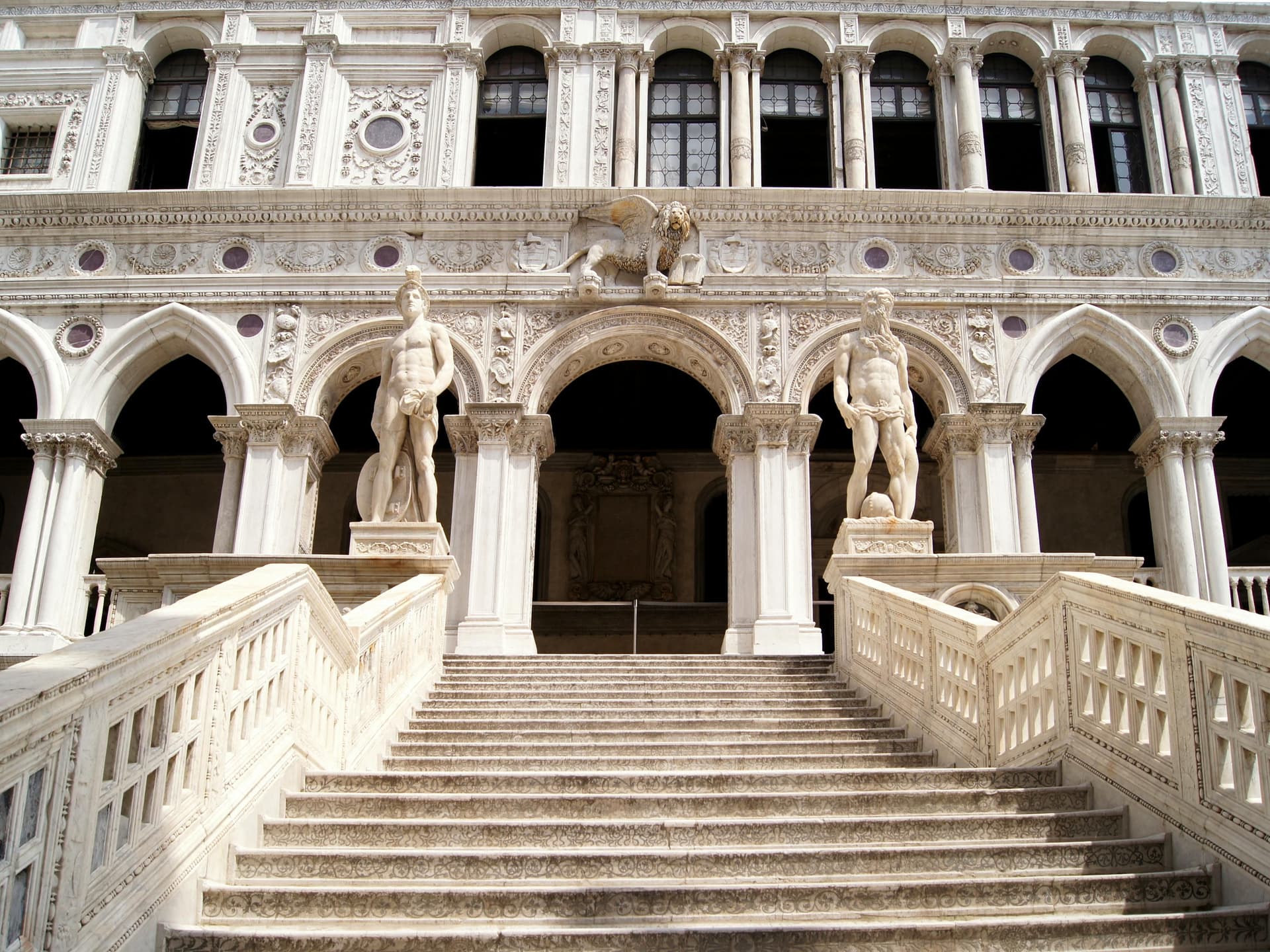 Billet Visite secrète des coulisses du Palais des Doges : entrée rapide