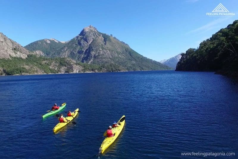 Billet Bariloche : Excursion privée d'une demi-journée en kayak dans le lac Nahuel Huapi