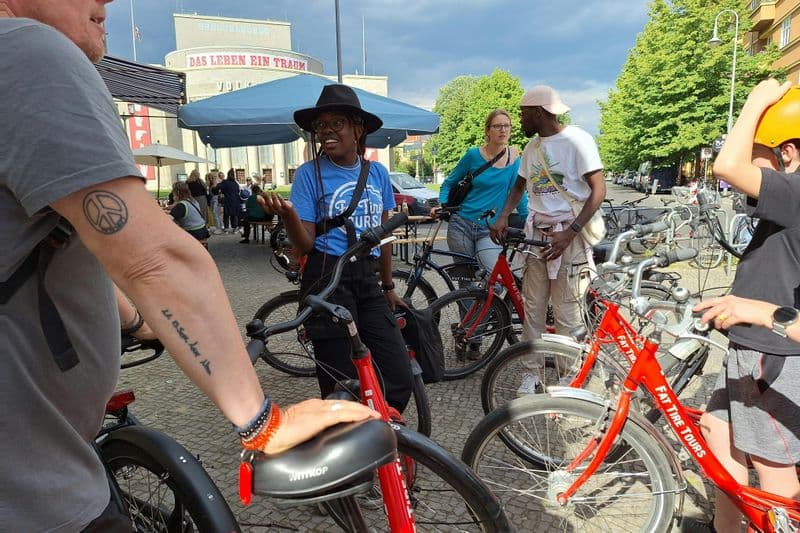 Billet Berlin : Street Art & Hidden Spots Bike Tour (visite guidée à vélo)