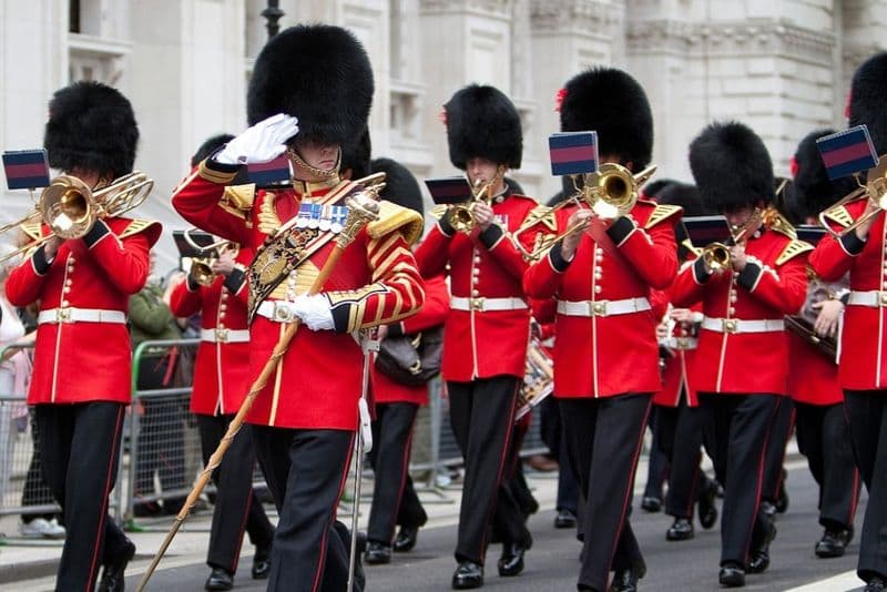 Billet Londres : Visite du quartier royal à pied & Relève de la garde