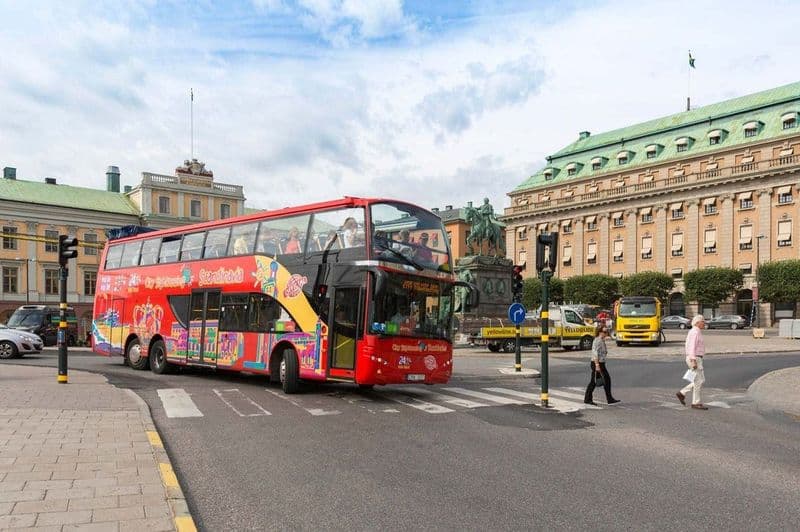 Billet City Sightseeing Stockholm : Visite guidée en bus (Hop-On Hop-Off)