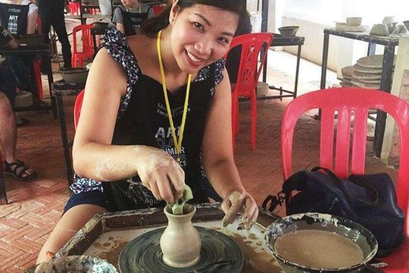 Cours de poterie cambodgienne