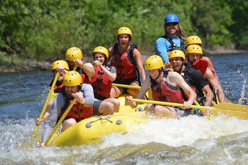 Demi-journée de Rafting sur la rivière Rouge