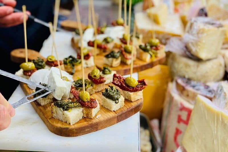 Billet Saveurs de Naples Decumani Street Food et visite touristique