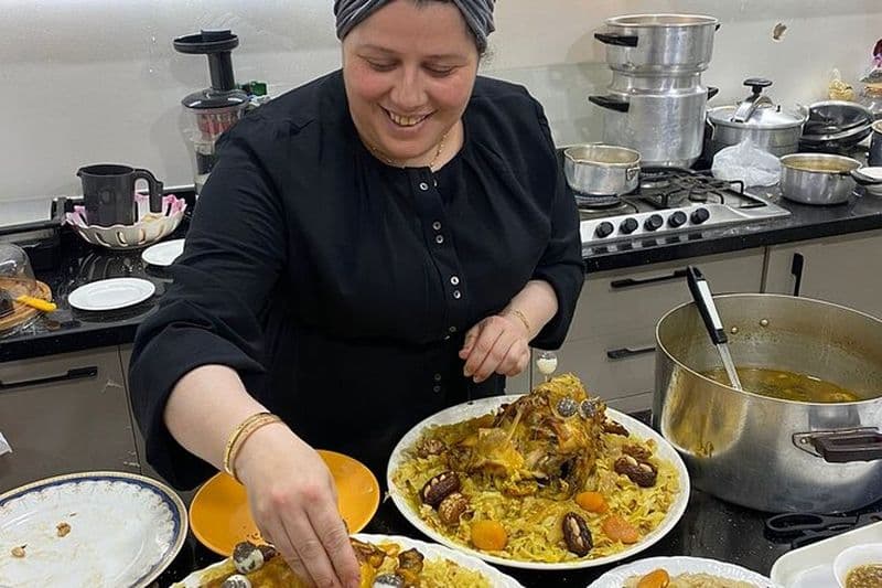 Cours de cuisine marocaine traditionnelle à Rabat avec une famille locale
