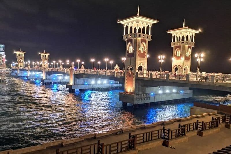 Visite privée de nuit à Alexandrie en calèche et visite à pied gratuite