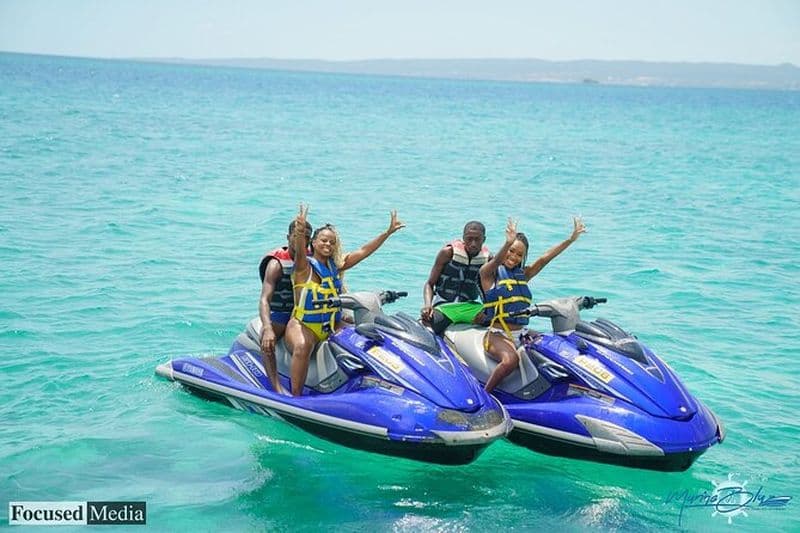 Visite privée d'une journée en jet ski et plage