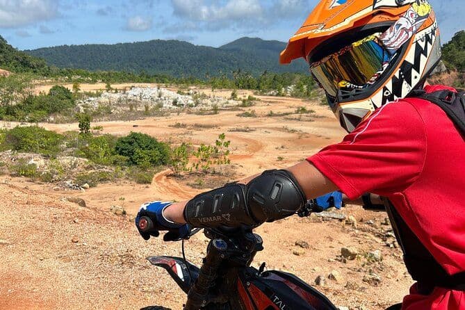 Excursion en vélo électrique dans la jungle
