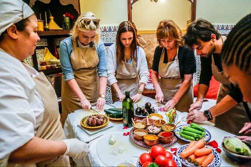 Cours de cuisine privé à Tanger avec une famille locale