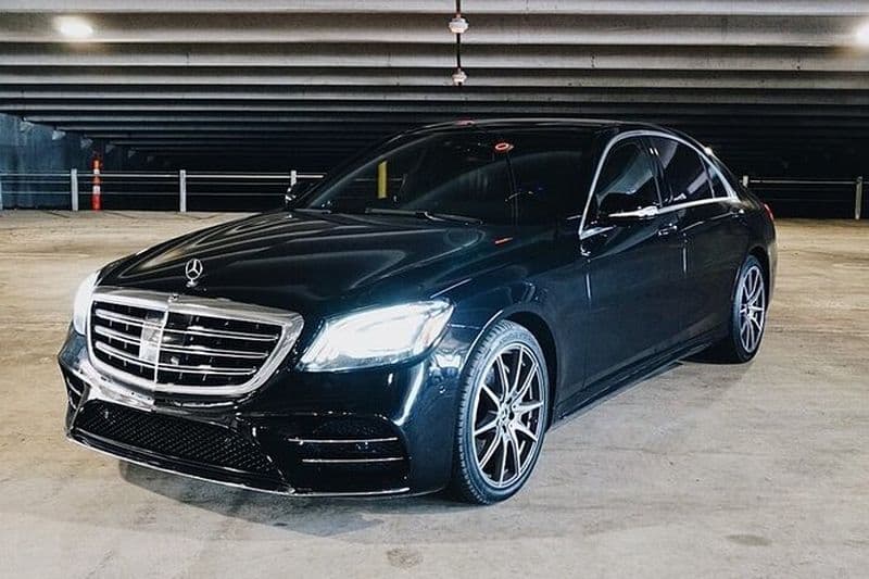 Transfert aéroport avec chauffeur depuis Seattle en berline