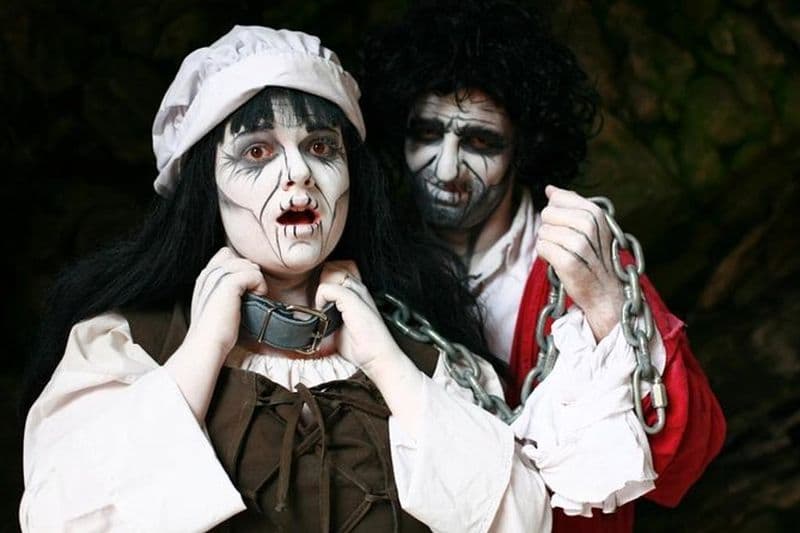 Théâtre de rue interactif Crimes en Nouvelle-France