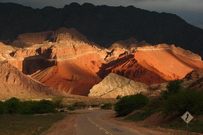 Excursion à la journée à Cafayate, à la vallée de Lerma, et dégustation de vins au départ de Salta